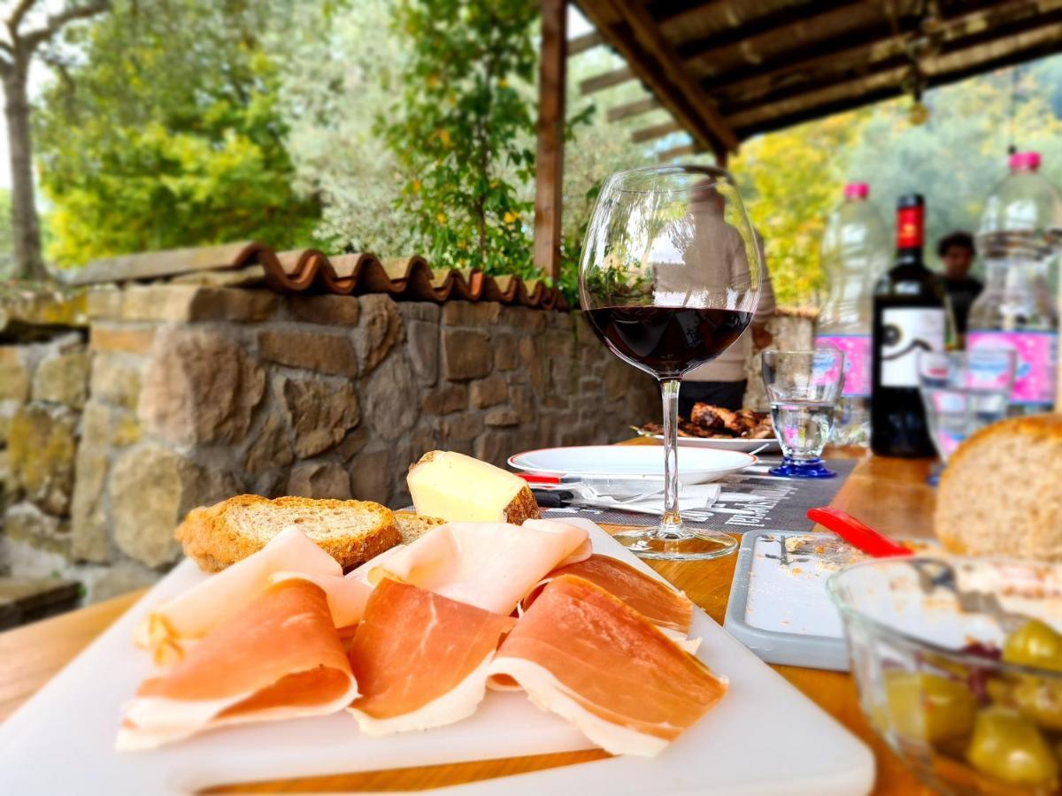 PODERE LA ZINZININA - Villa Intera Montecatini Val di Cecina Esterno foto